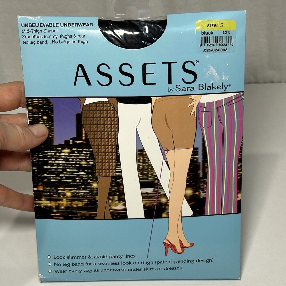 ASSETS by Sara Blakely Black 124 Size 2 Unbelievable Underwear Pantyhose,